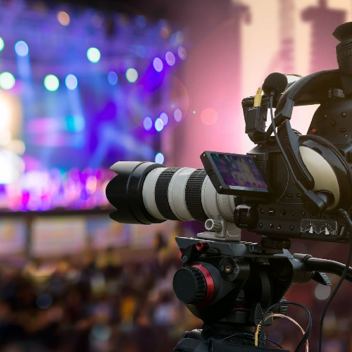 PHOTOGRAPHY & VIDEOGRAPHY